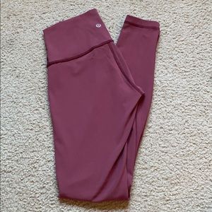 Lululemon leggings wunder under high-rise 28”